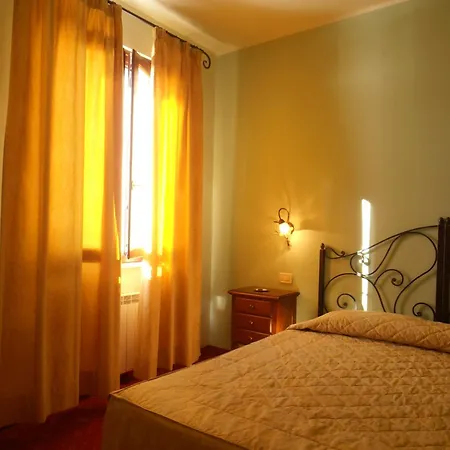 Hotel Garni Bartabel Gargnano Extérieur photo